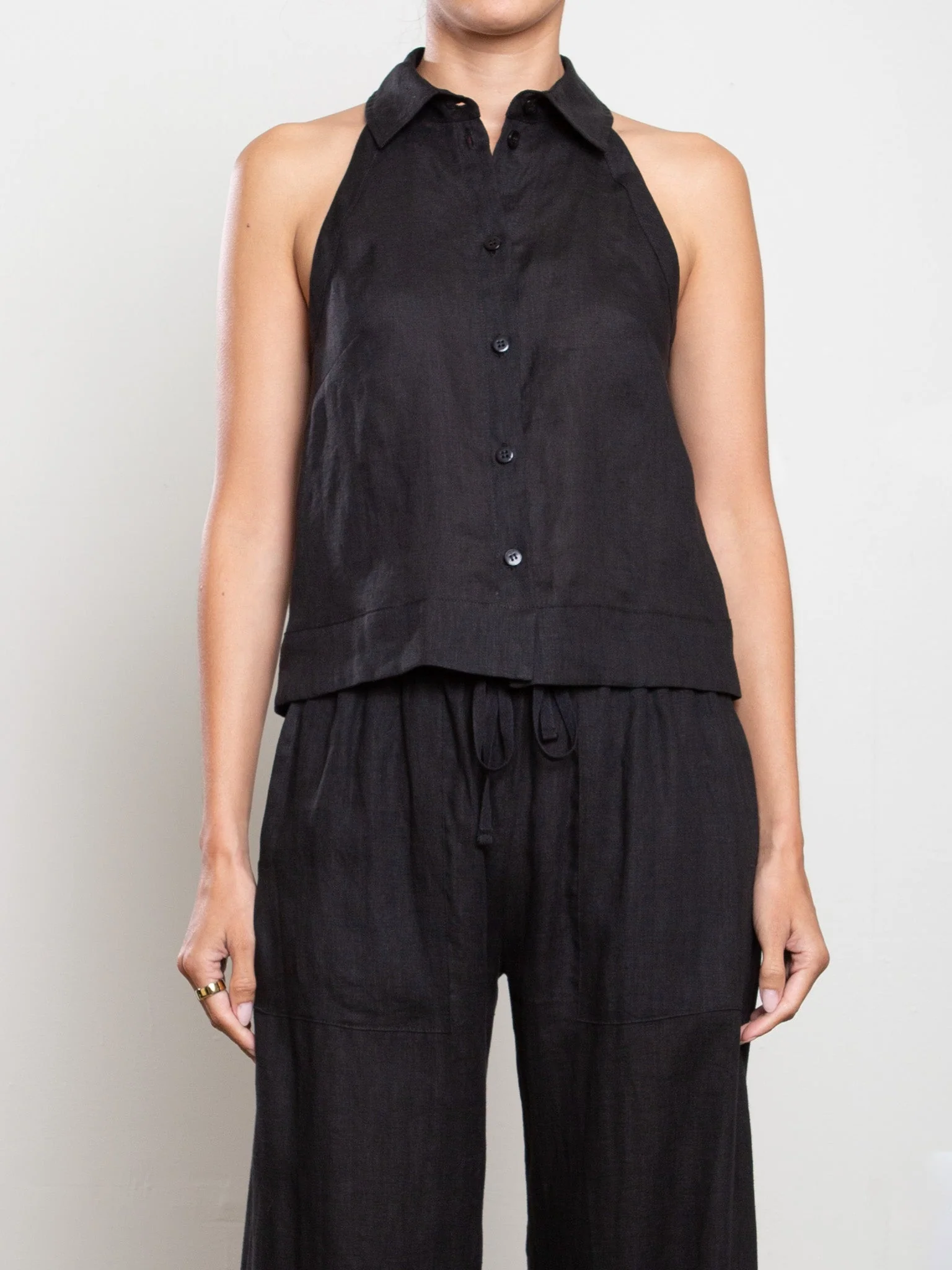 Sleeveless Tops